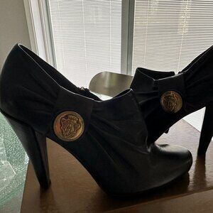 Gucci - New Box Size 10 B  Dust Bag - Black Leather Shoes  High Heels